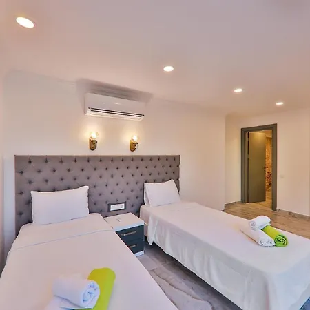 Dry White Vila
